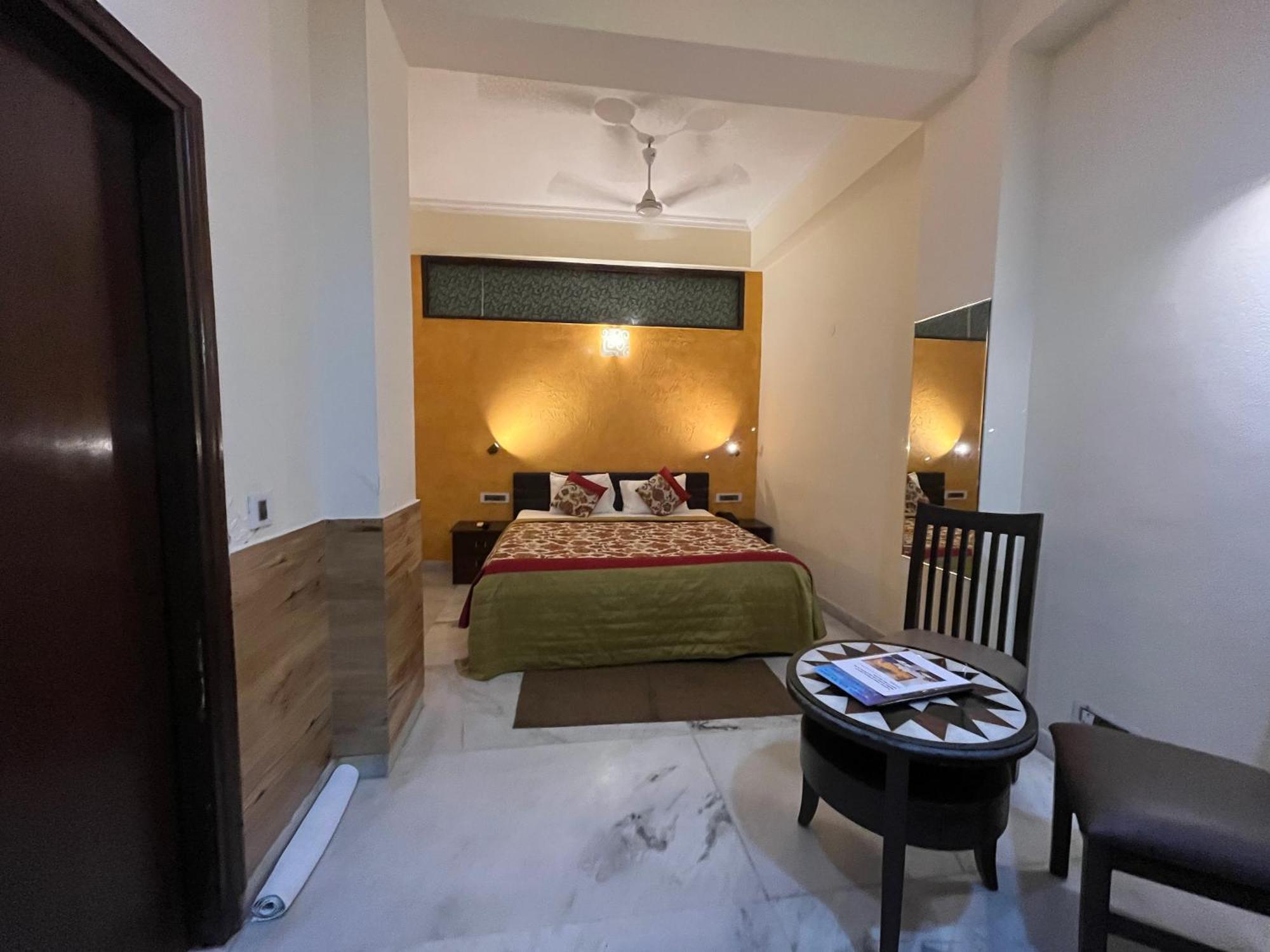 Treehouse Narmade A Riverfront Resort & Spa Narmadapuram Hoshangabad Екстер'єр фото