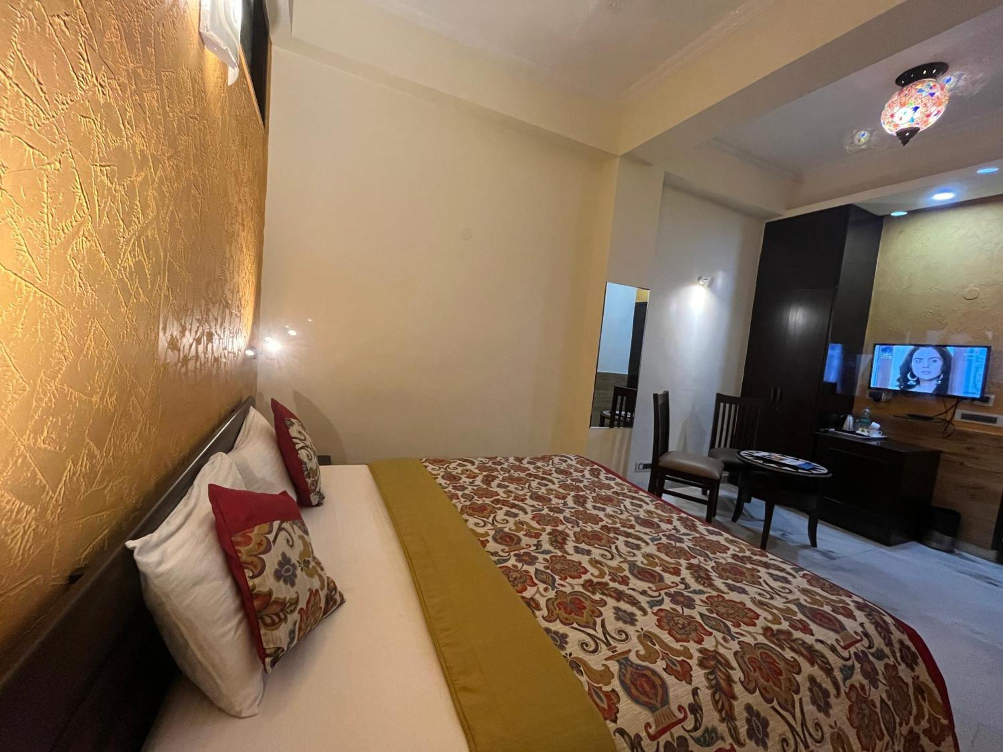 Treehouse Narmade A Riverfront Resort & Spa Narmadapuram Hoshangabad Екстер'єр фото