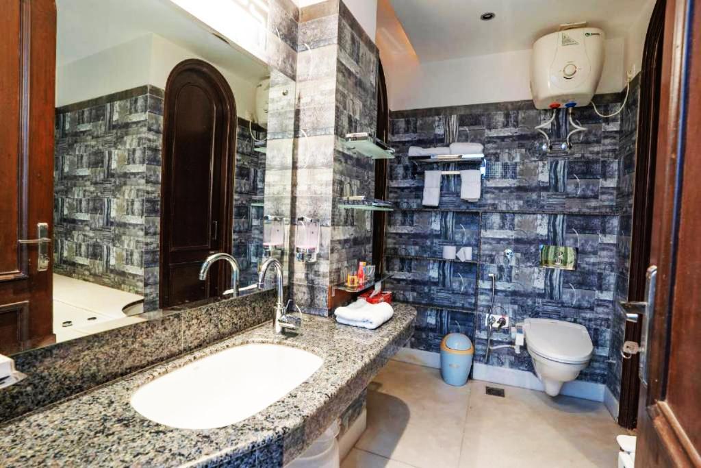 Treehouse Narmade A Riverfront Resort & Spa Narmadapuram Hoshangabad Екстер'єр фото