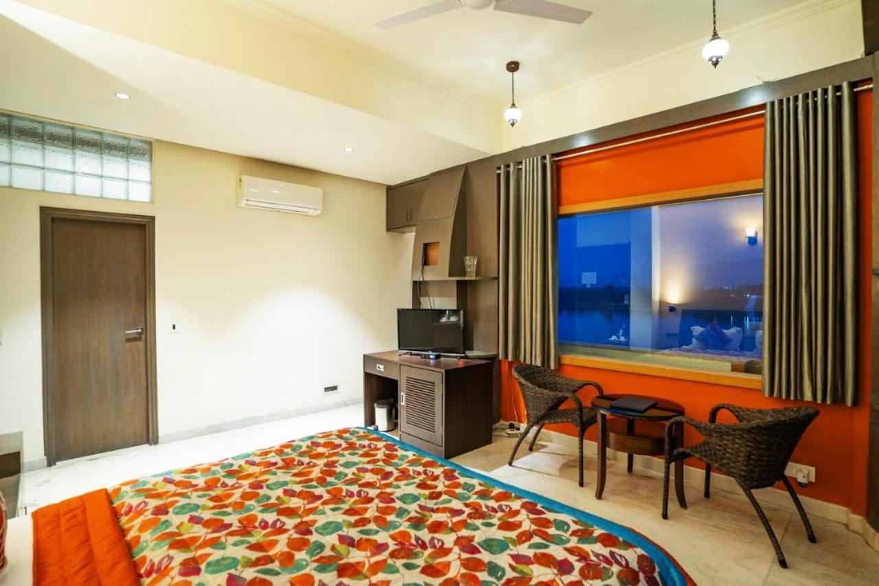 Treehouse Narmade A Riverfront Resort & Spa Narmadapuram Hoshangabad Екстер'єр фото